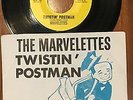 THE MARVELETTES-Twistin' Postman-Rare N. Soul Sleeve & 45 record TAMLA 54054