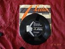BEE GEES LEEDON BATTLE OF THE BLUE AND GREY/THREE KISSES OF LOVE