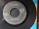 THE MONKEES -PLEASANT VALLEY SUNDAY / WORDS- VERY RARE EL SALVADOR 7