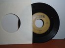 Le Sun Ra And His Arkestra  MEDICINE FOR A NIGHTMARE/ URNAK Saturn Z222 (45)