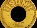 VG++ ROCKABILLY 45 / SLIM RHODES / SUN 256 / TAKE & GIVE / DO WHAT I DO