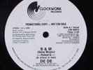 DE DE S & M (Sexy Music) CLOCKWORK 12