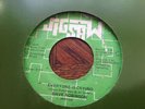 Dave robinson -everyone is crying in vg+ 45RPM