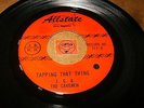 J.C. & THE CAVEMEN - TAPPING THAT THING - THE YO YO  /  LISTEN - ROCK N ROLL