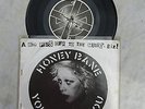 HONEY BANE YOU CAN BE YOU / GIRL ON THE RUN crass 521984........ 45rpm / punk