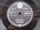 ELVIS PRESLEY 78 RPM STUCK ON YOU / FAME AND FORTUNE UK RCA 1187 1960 EX