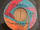 J.J. BARNES northern soul 45 Our Love Is In The Pocket   Revilot