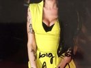 Amy Winehouse HAND SIGNED 6x4 PROMO  Portrait PHOTOGRAPH Incl. COA *Genuine*
