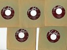5 RARE DOO-WOP 45's ON VEE-JAY BY THE SPANIELS