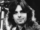 AUTHENTIC RARE SIGNED RICHARD WRIGHT PINK FLOYD 10 X 8 PHOTO.REAL SIGNATURE.COA.