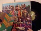 NEAR MINT lp The Beatles SGT Peppers album APPLE SMAS 2653 with insert PLAYS EX