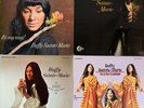 Buffy Sainte-Marie: 11 LPs mit Liedern wie Universal Soldier, Soldier Blue u.a.