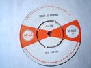 UK ISLAND WI 3020-KEN BOOTHE-TRAIN IS COMING/THIS IS ME-NR EX