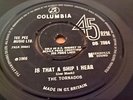 THE TORNADOS - IS THAT A SHIP I HEAR - COLUMBIA RECORDS - UK DB 7984 -MEEKSVILLE