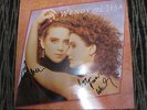 PRINCE RELATED   ...... RARE WENDY AND LISA SIGNED 1987 VINYL LP .  VIRGIN V2444
