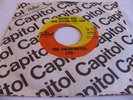 THE CHECKMATES, LTD.-KISSIN' HER AND CRYING FOR YOU/I CAN HEAR THE RAIN-CAPITOL