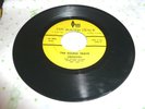 record 45 Garage   The Sound Track on Trail    I See the the Light / Groovin VG