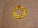 Jerry McGill And The Topcoats ?– I Wanna Make Sweet Love / Lovestruck   sun 326