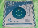 THE RAVENS ROCK GROUP : The ghoul friend / Career girl - Orig 1961 7