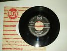 45 T - SP - ELVIS PRESLEY - 1er juke box  HEARTBREAK HOTEL - Orignal de 1956