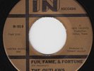 KIT & THE OUTLAWS Fun Fame & Fortune  debut 45 US garage psych mod HEAR