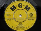 Kris Ife - Hush/The Spectator - UK 1967 MGM 45 - Freakbeat/Psych/Mod EXCELLENT