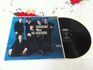 THE ASSOCIATION - RENAISSANCE - VINYL IS IN A WONDERFUL NEAR MINT CONDITION.