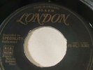 LITTLE RICHARD THE GIRL CAN'T HELP IT  1957 LONDON BLACK & GOLD  45-HLO.8382