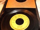 ELVIS - MYSTERY TRAIN I FORGOT TO REMEMBER FORGET 45RPM SUN Record 157 156 223