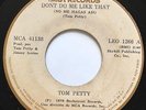 TOM PETTY • Don't do me like that / Casa Deg •  45 • EL SALVADOR PRESS