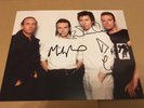 ULTRAVOX    -   AMAZING      FULLY SIGNED  -  10X8 COL  PHOTO  -  GENUINE - UACC