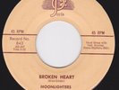 Rockabilly 45 - MOONLIGHTERS - Broken Heart / Glow Of Love