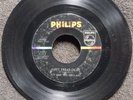KIT AND THE OUTLAWS Don't Tread On Me PHILIPS 40420  listen  GARAGE