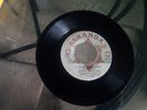 George Beaufort ?– Gi Me Little Love  7''