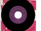 45 TOURS SP ELVIS PRESLEY TOO MUCH THE MASTER'S VOICE 45-JO.466 RARE MADE IN UK
