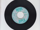 TUFF GONG/ DOG TEETH, STEPPING RAZOR - PETER TOSH & THE WAILERS (68 REGGAE 7