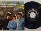 THE BEATLES Yellow Submarine / Eleanor Rigby 45 w/PS from ITALY - NEAR MINT