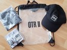 Beyonce Jay Z VIP Merch Tour Package Promo OTR OTR2 IVY PARK Cap Pin Flag Bag