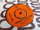 COLIN GIFFIN - CHANGES IN OUR TIME / WHEN I WAS YOUNG - CBS - 4030 - 1969 - RARE