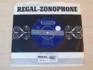 EX-   Tyrannosaurus Rex/One Inch Rock/1968 Regal Zono 7