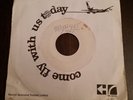 Rare Reggae 45 The Crashers Musical Fight / Vern & Alvin Old Man Dead Instru