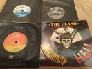 PUNK NEW WAVE  STIFF LITTLE FINGERS -CLASH  x  4 7