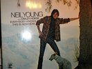 Neil Young - Everybody Knows This Is Nowhere - LP von 1971