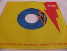 DARRELL BANKS - I'M THE ONE WHO LOVES YOU / JUST BECAUSE YOUR LOVE IS... - VOLT
