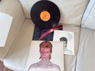 David Bowie Aladdin Sane Vinyl Record LP 1973 ,with Fan Club ( See Description )