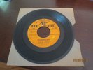 45 rpm Del Vikings, The - Fee Bee 214 - Whispering Bells