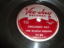STAPLE SINGERS - VEE-JAY 78 RPM- UNCLOUDY DAY / I KNOW I GOT RELIGION - LISTEN