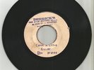 PRUNES / COME A LITTLE CLOSER / RAMON & CRYSTALITES / GOLDEN CHICKEN / 7''/ EX