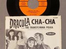 Halloween monster BOB MCFADDEN Dracula Cha Cha/Transylvania Polka 45 PS Coral