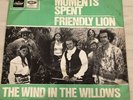 the wind in the willows 7“ Moments Of Spent / Friendly Lion Capitol K 23948